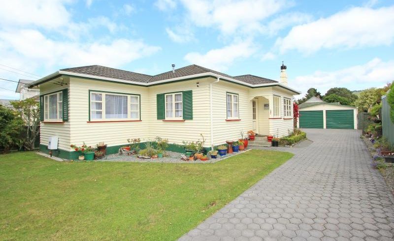  at 4 Hart Avenue, Boulcott, Lower Hutt
