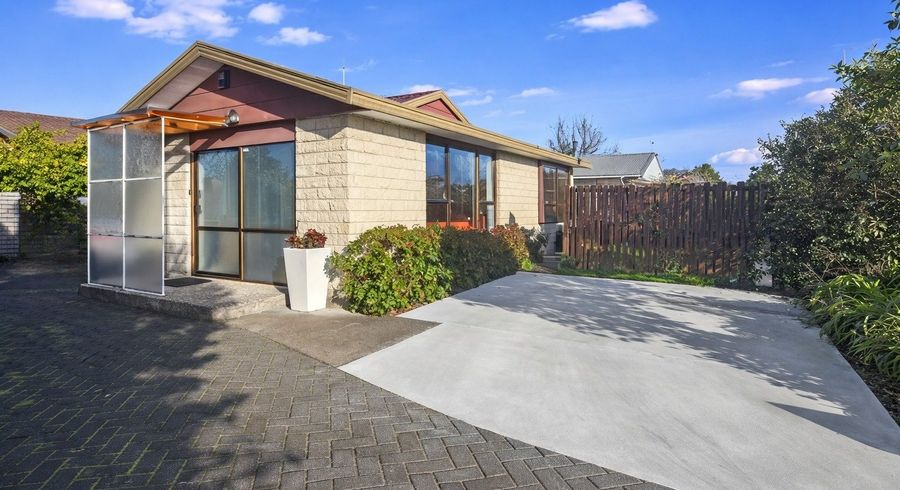  at 1/292 Greers Road, Bishopdale, Christchurch City, Canterbury