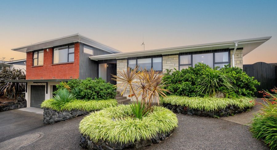  at 6 Resthill Crescent, Glenview, Hamilton, Waikato