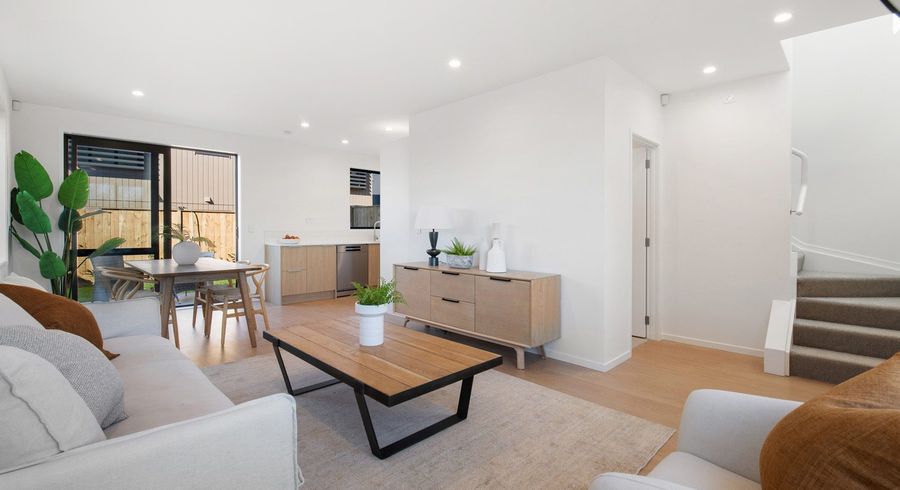  at 11 Huru Road, Flat Bush, Manukau City, Auckland