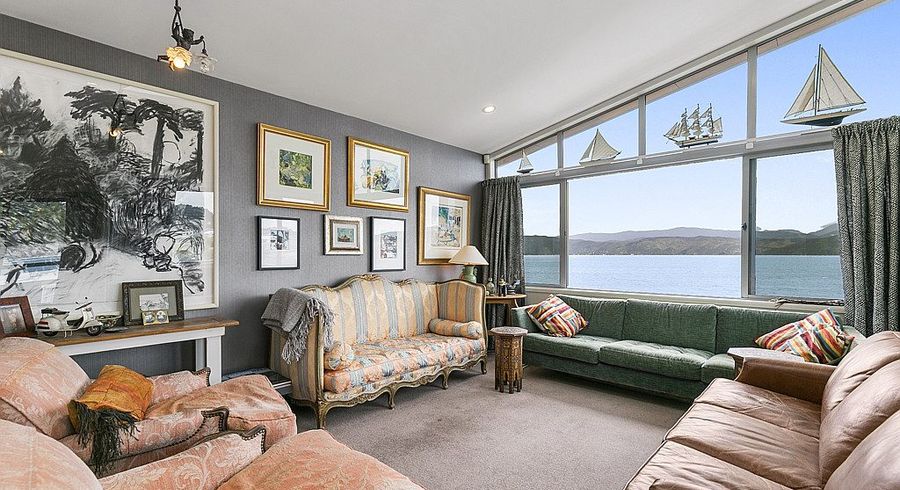  at 3/275 Karaka Bay Road, Karaka Bays, Wellington