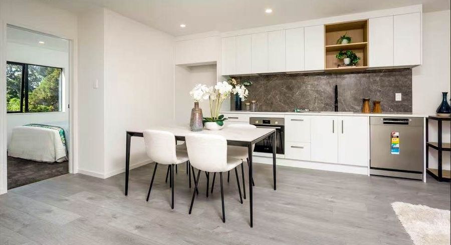  at 2/13 Normandy Place, Henderson, Waitakere City, Auckland