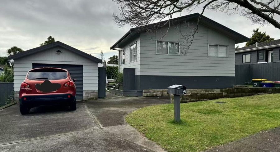  at 11 Sunward Rise, Glenfield, Auckland