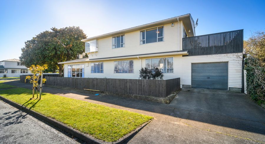  at 1 Hurley Place, Awapuni, Palmerston North
