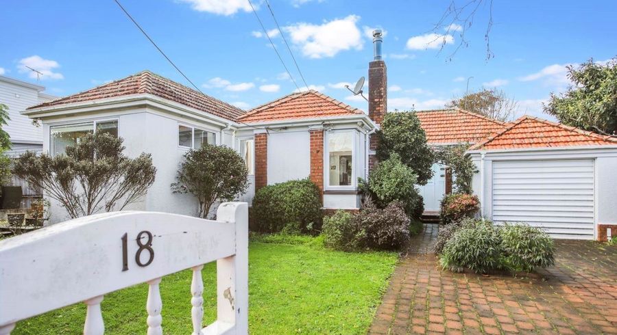  at 18 Queensway, Three Kings, Auckland