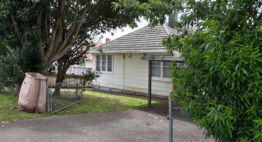  at 13 Coates Cres, Panmure, Auckland City, Auckland