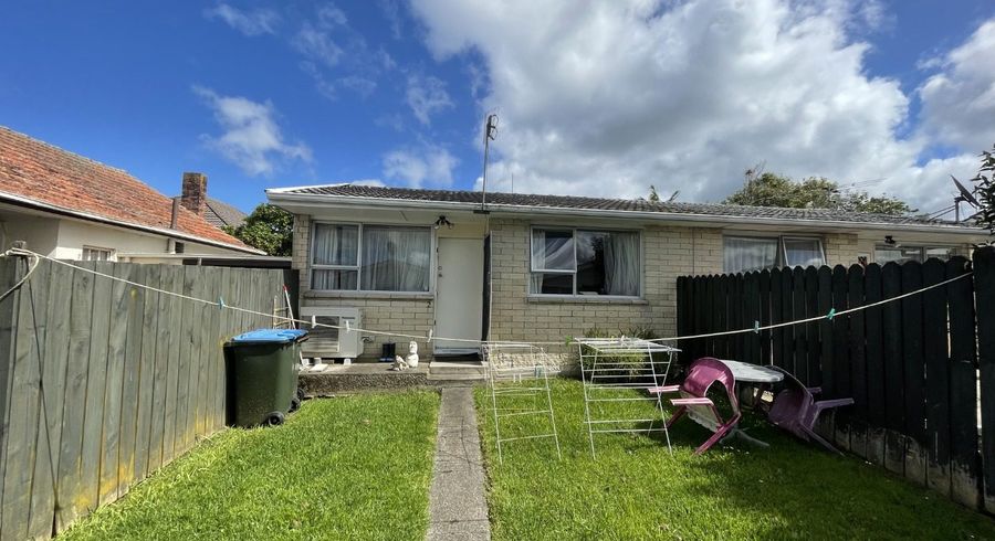  at 2/9 Radnor Road, Mount Roskill, Auckland City, Auckland