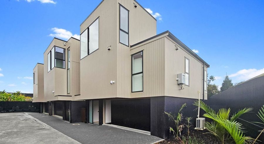  at 3/48 Merani Street, Belmont, North Shore City, Auckland