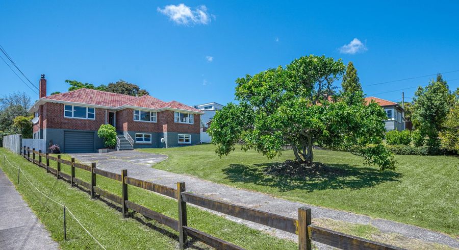  at 279 Glengarry Road, Glen Eden, Auckland