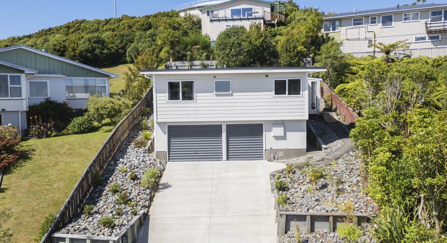  at 25 Wattle Grove, Maungaraki, Lower Hutt, Wellington