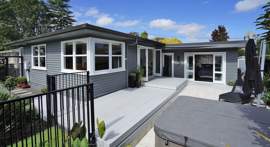  at 17 Barrie Crescent, Silverdale, Hamilton
