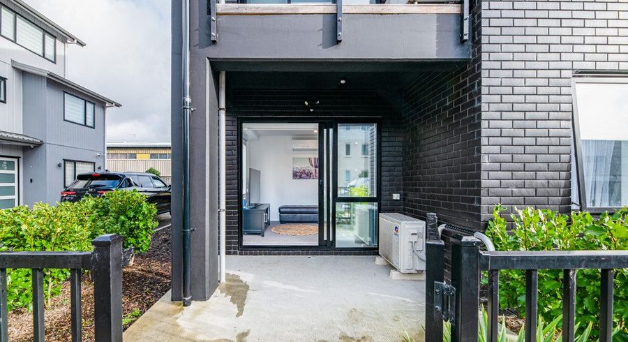  at G10/28C Eileen Newey Place, Henderson, Waitakere City, Auckland
