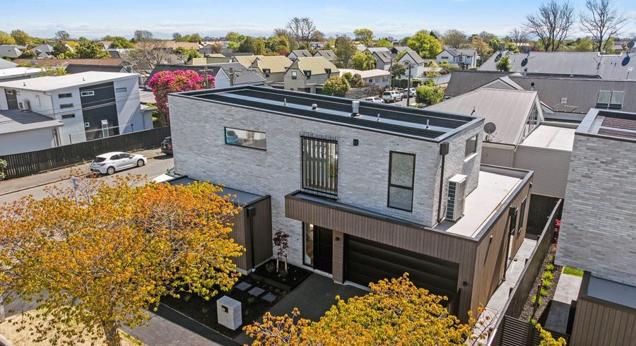  at 33 Clare Road, Merivale, Christchurch City, Canterbury