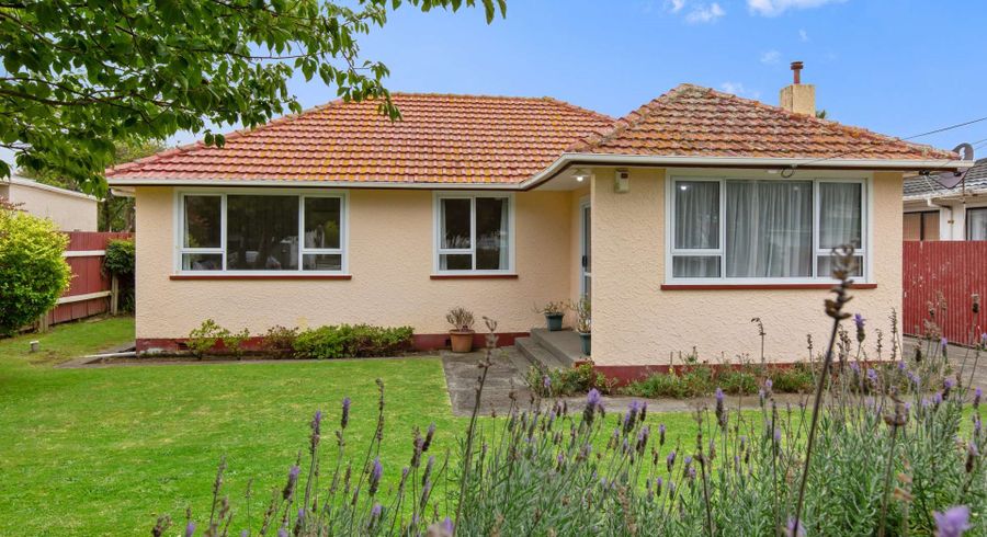  at 72 Thatcher Street, Castlecliff, Whanganui