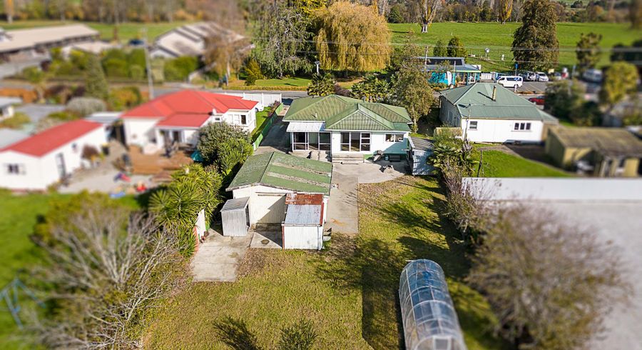  at 17 Willow Street, Takaka
