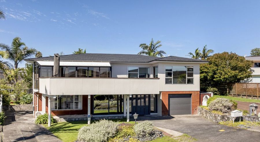  at 21 Treeway, Sunnyhills, Manukau City, Auckland