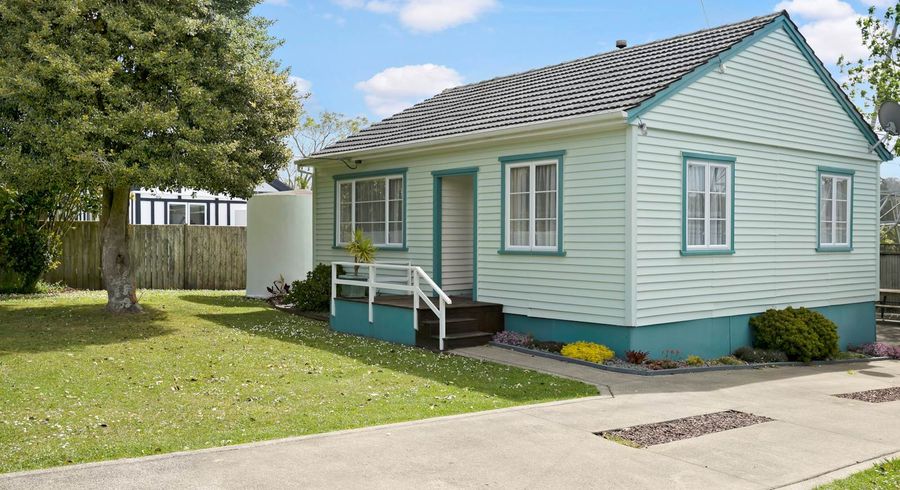  at 24 Bass Road, Albany, Auckland