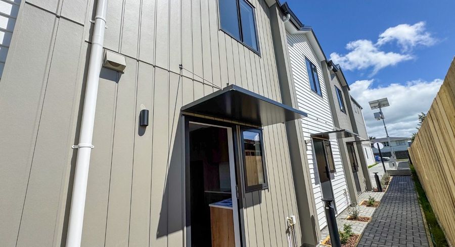  at 53D Alanbrooke Crescent, Avondale, Auckland City, Auckland