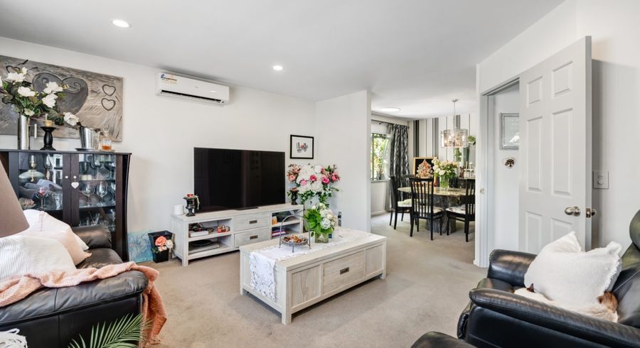  at 3a Pelican Lane, Unsworth Heights, North Shore City, Auckland