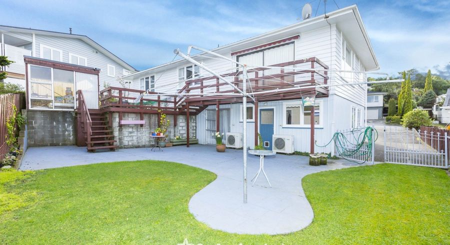  at 27 Sunnyview Drive, Brown Owl, Upper Hutt
