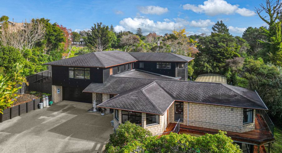  at 3 Oakford Park Crescent, Greenhithe, North Shore City, Auckland