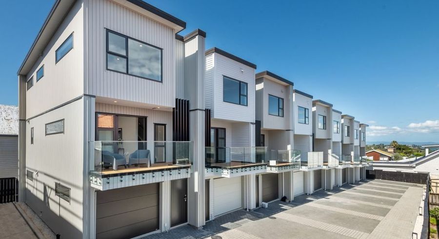  at 11/1B Egremont Street, Belmont, North Shore City, Auckland