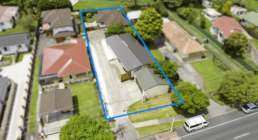  at 97 Rathgar Road, Henderson, Waitakere City, Auckland