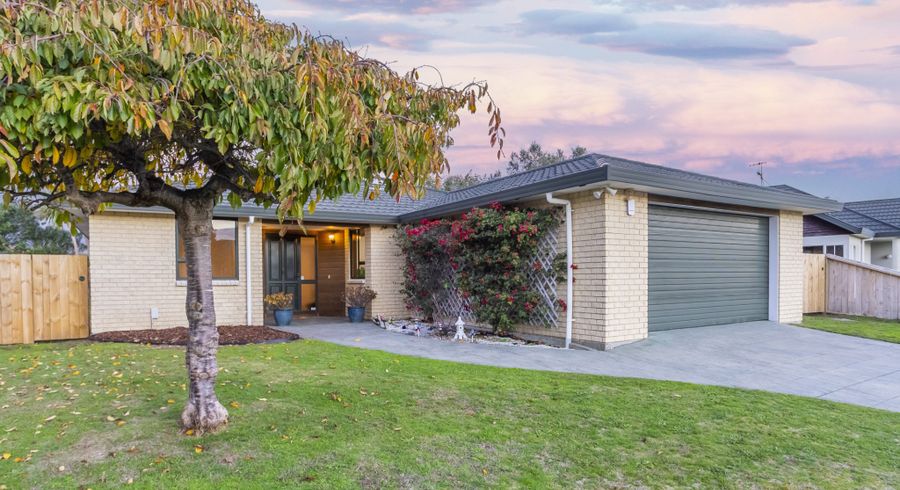  at 28 Hadleigh Court, Paraparaumu