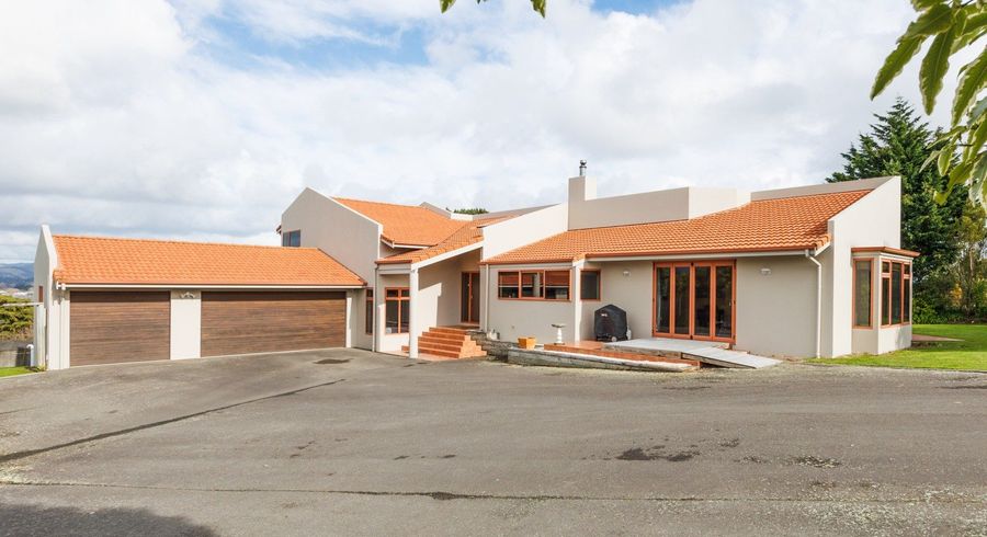  at 25 Schnell Drive, Kelvin Grove, Palmerston North