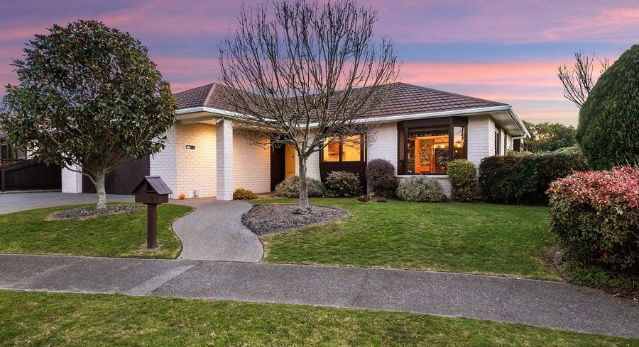  at 8 Runanga Grove, Waikanae