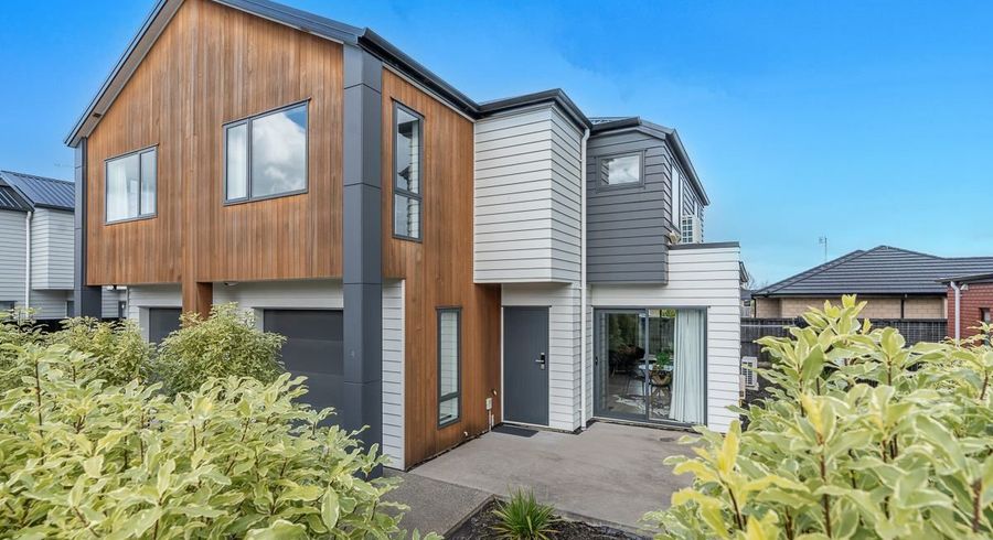  at 9/15 Onukutara Place, Huntington, Hamilton