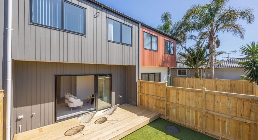  at 48C Tamatea Avenue, Point England, Auckland City, Auckland