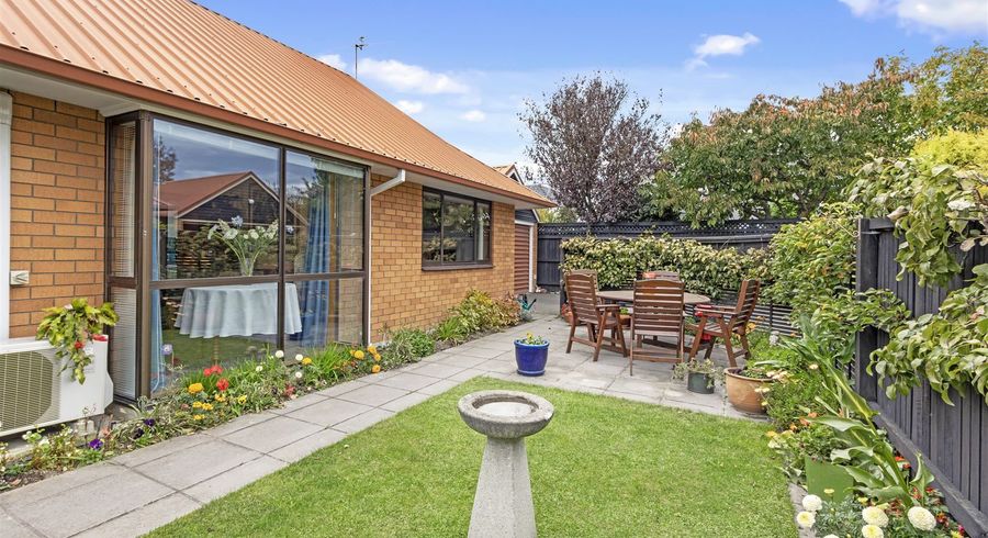  at 2/37 Kilmarnock Street, Riccarton, Christchurch