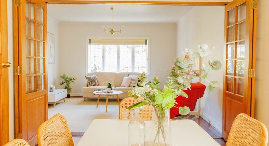  at 11 Glen Road, Kelburn, Wellington