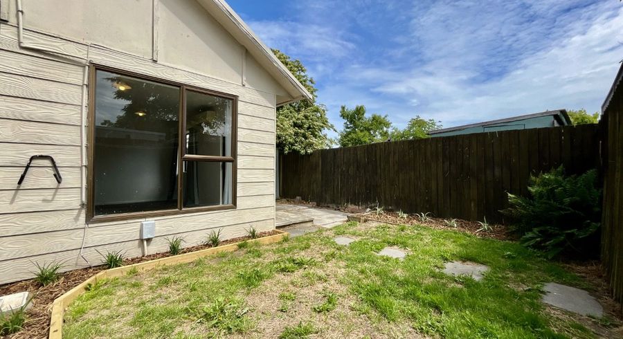  at 2/11 Burns Street, Sydenham, Christchurch