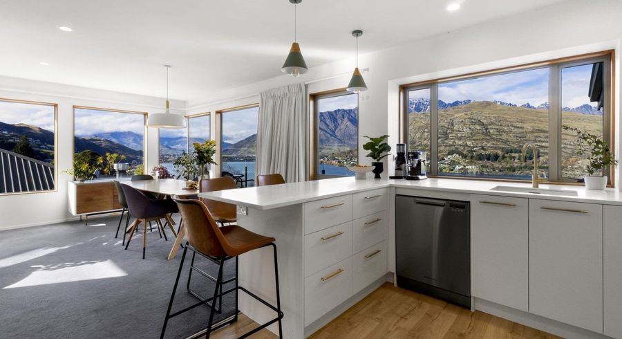  at 5 Golden Terrace, Queenstown, Queenstown