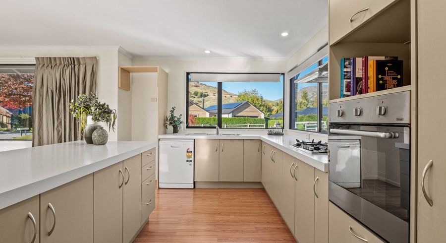  at 48 Erskine Street, Lake Hayes Estate, Queenstown-Lakes, Otago
