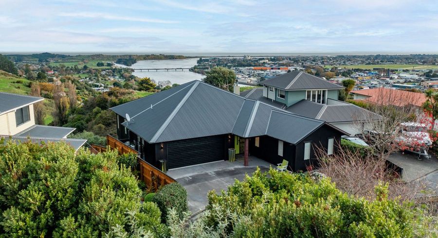  at 24 Tower Crescent, Durie Hill, Whanganui, Manawatu / Whanganui