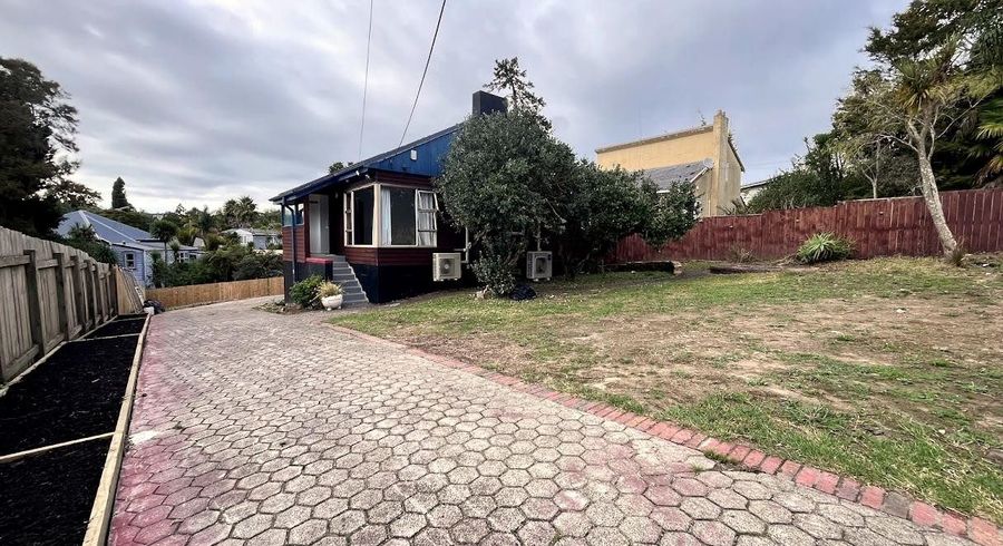  at 6 Withers Road, Glen Eden, Waitakere City, Auckland