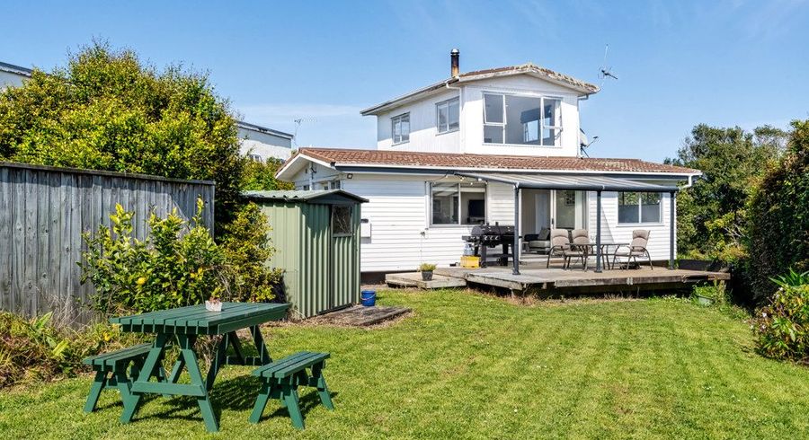  at 37 Robbies Road, Shelly Park, Auckland