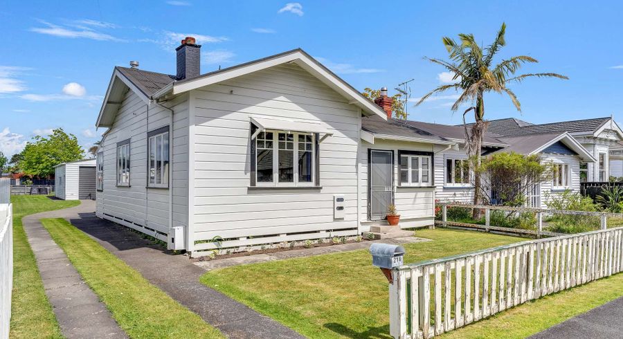  at 214 Clifford Street, Whataupoko, Gisborne, Gisborne
