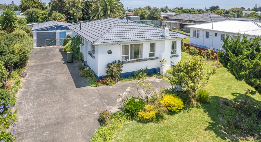  at 35 Polson Street, Castlecliff, Whanganui