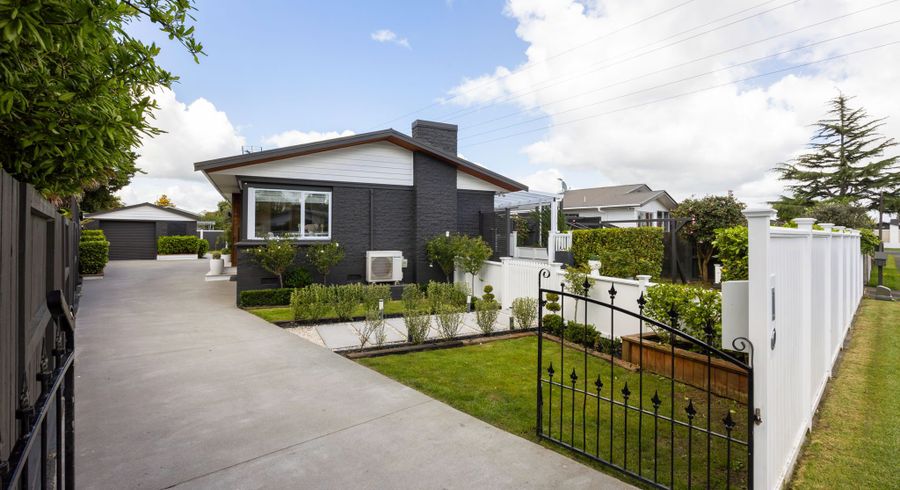  at 6 Erika Place, Fairview Downs, Hamilton, Waikato