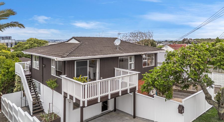  at 1/68 Ruawai Road, Mount Wellington, Auckland