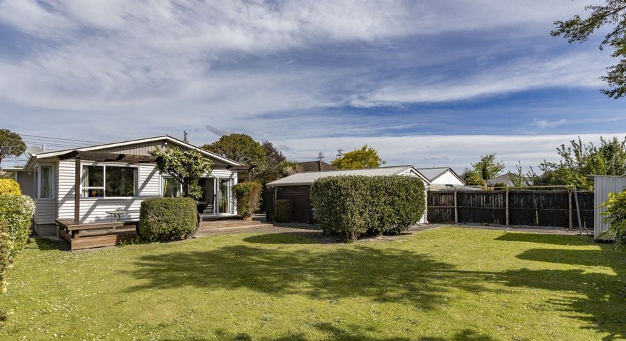  at 8 Stackhouse Avenue, Bishopdale, Christchurch City, Canterbury