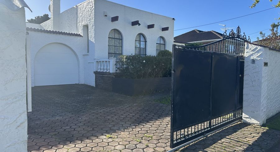  at 40 Tawa Road, One Tree Hill, Auckland City, Auckland