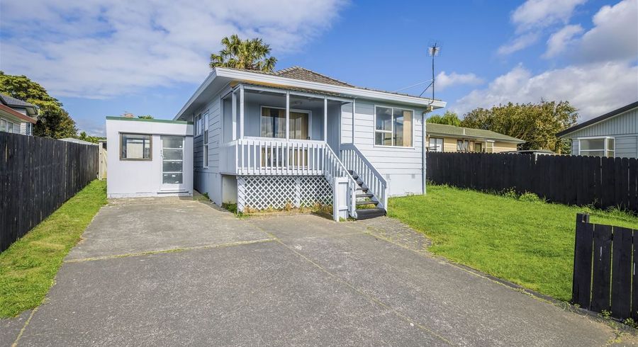  at 1/82 Palmers Road, Clendon Park, Manukau City, Auckland