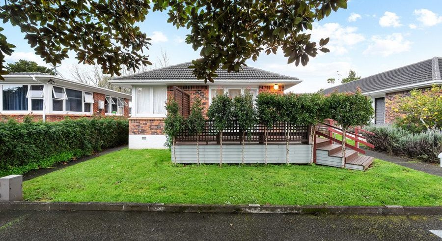  at 2/8 Bowling Avenue, Epsom, Auckland City, Auckland