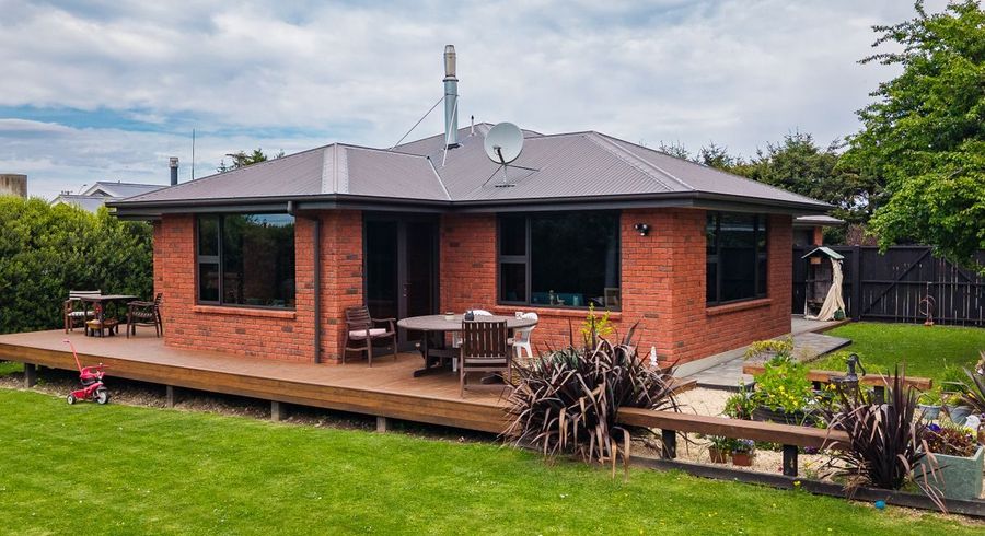  at 18 Mclean Street, Glenavy, Waimate, Canterbury
