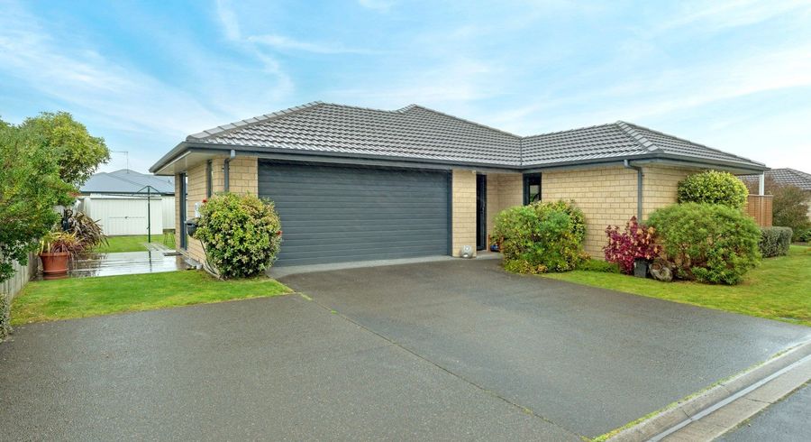  at 32 Sterling Park, Lytton West, Gisborne